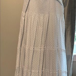 Hill house 2x nap Ellie dress - White with blue embroidered Swiss dot